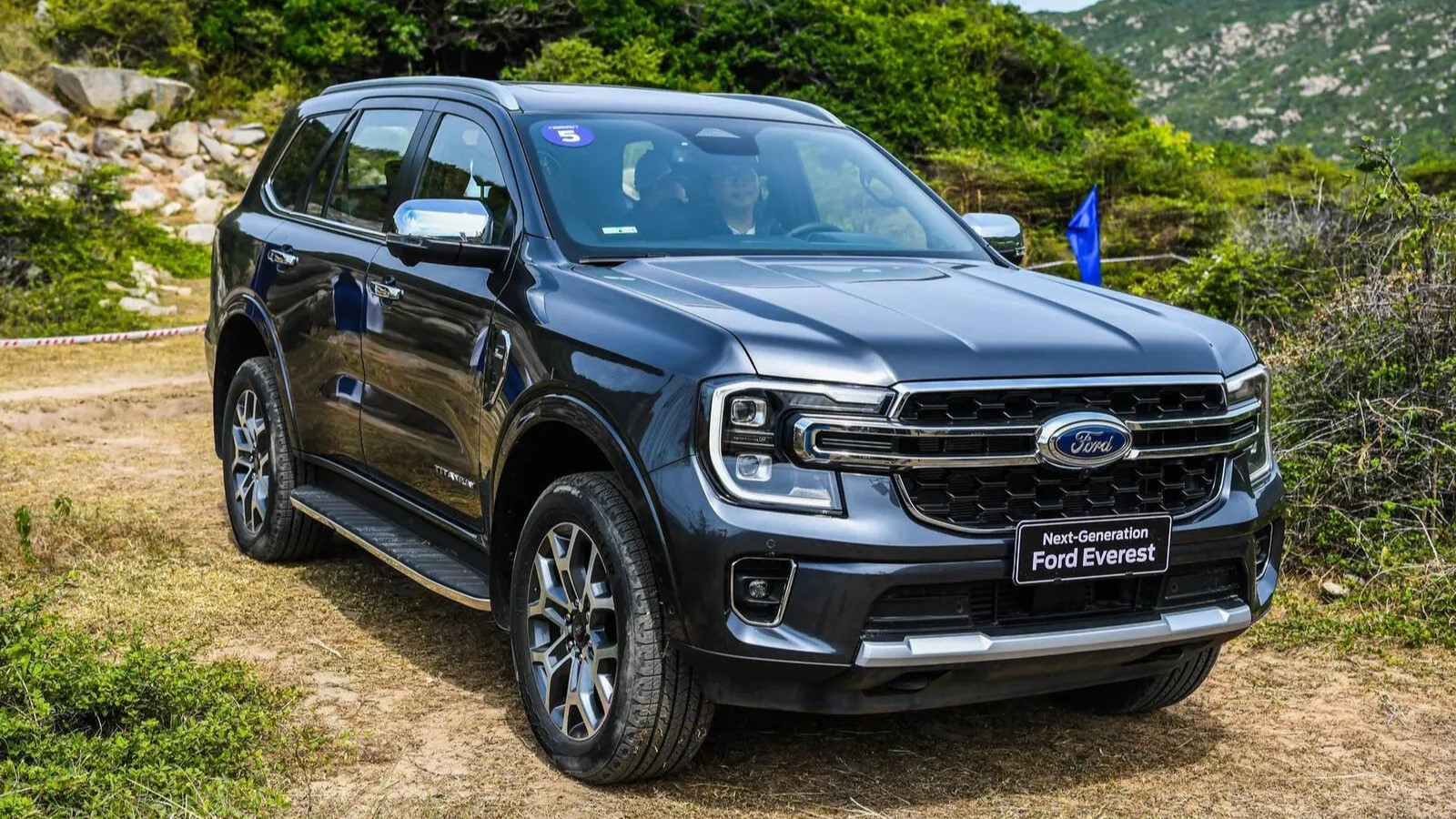 banner ford everest